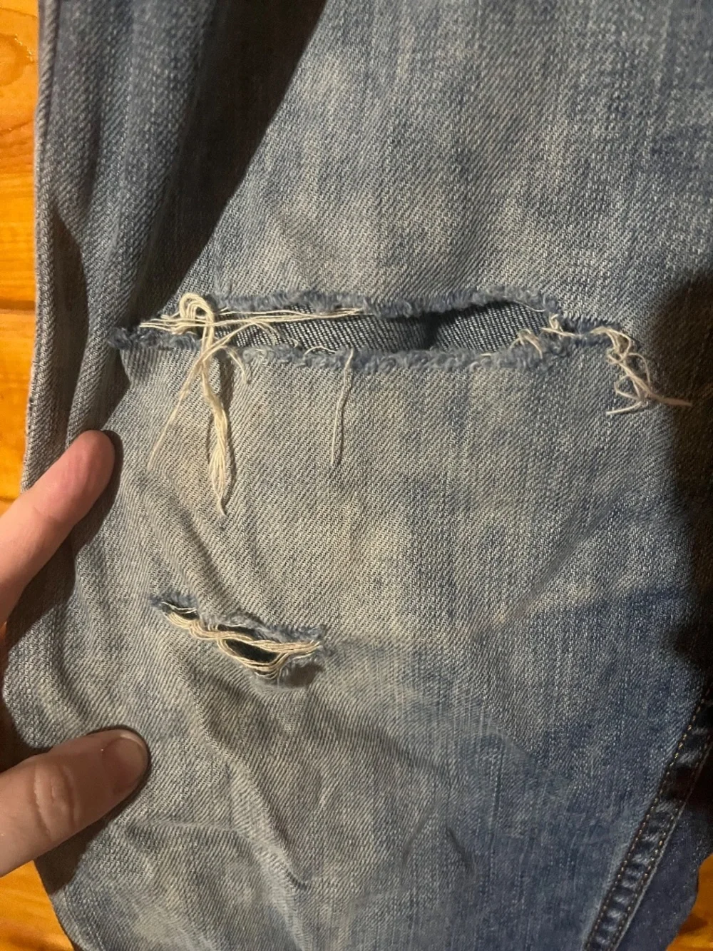 Levi’s 513 Jeans 34x32 with rips